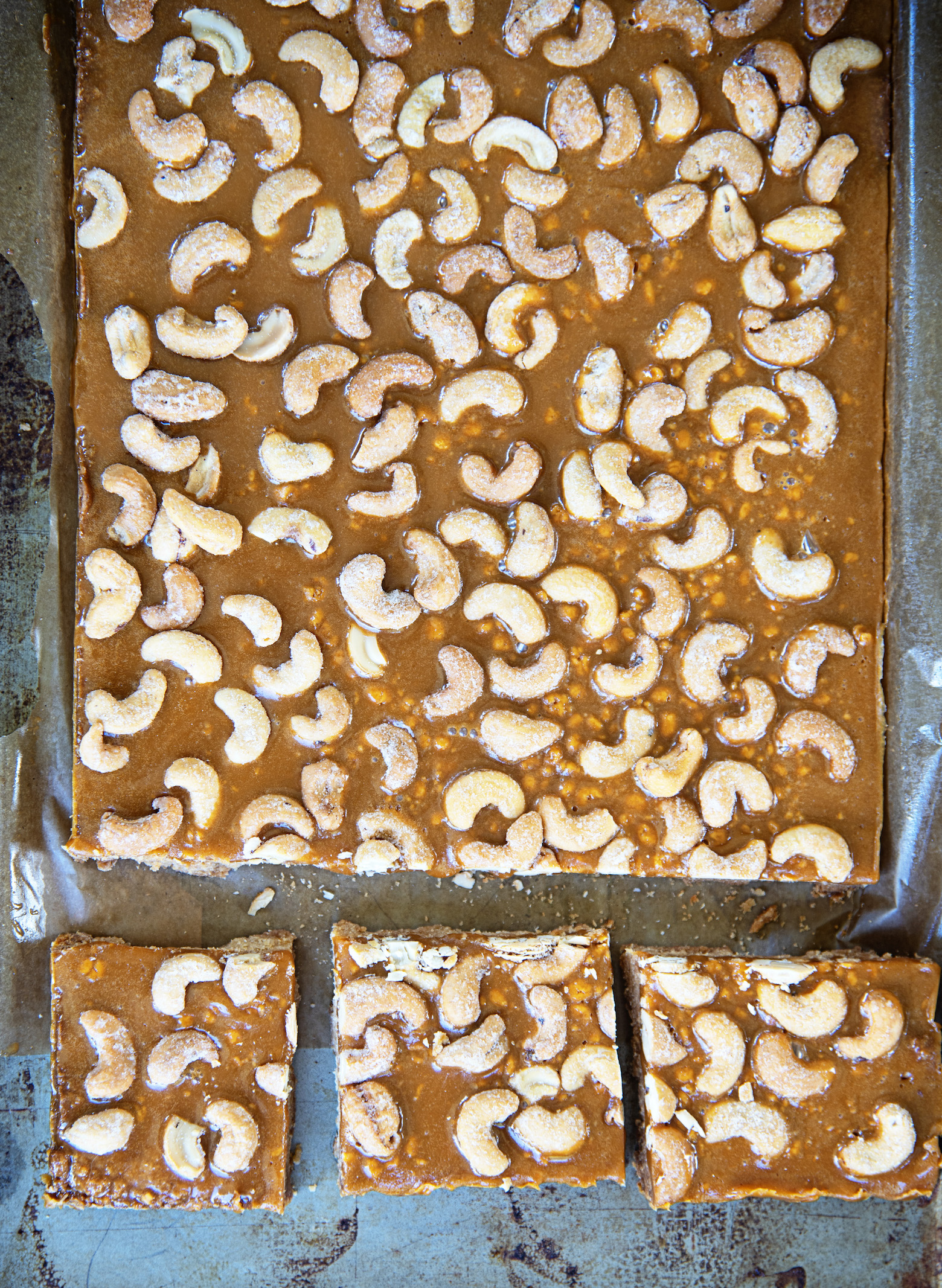 Butterscotch Honey Roasted Cashew Bars