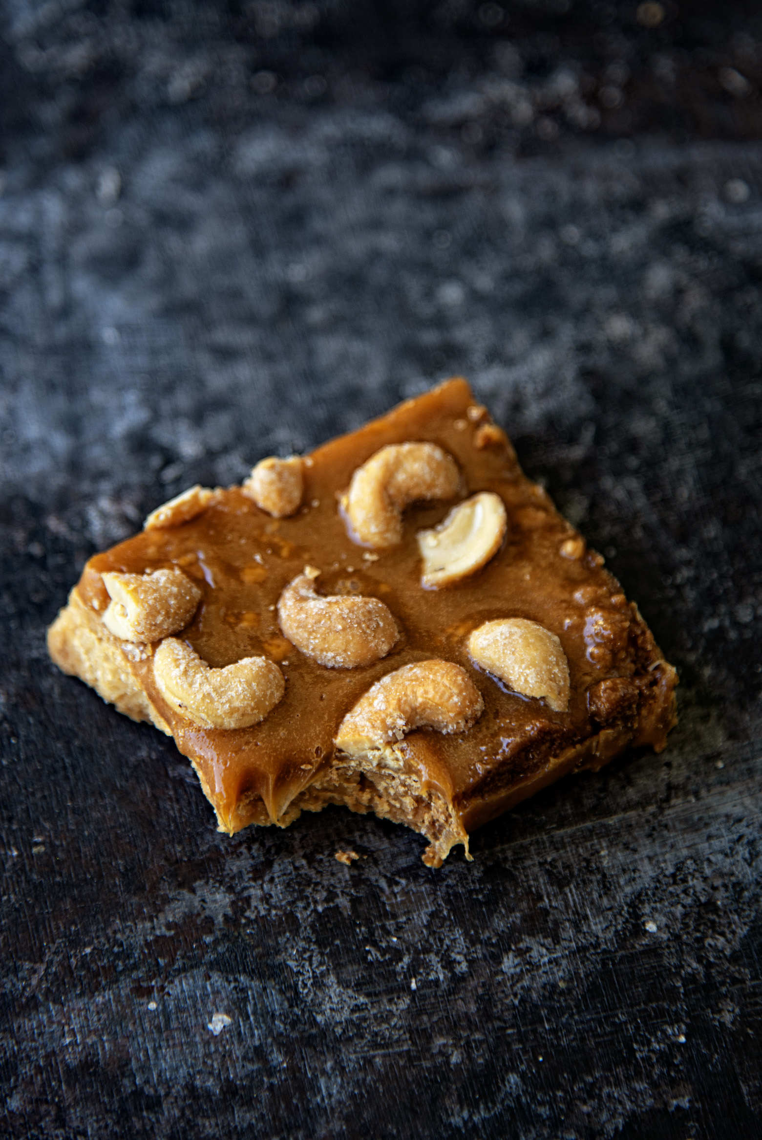 Butterscotch Honey Roasted Cashew Bars