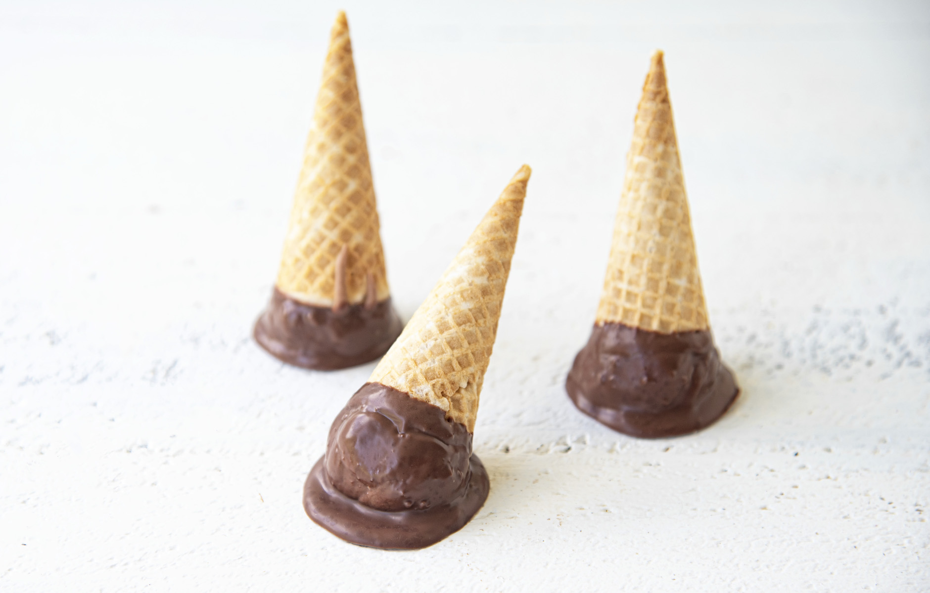 How to make Miniature Chocolate Ice cream Cones Recipe
