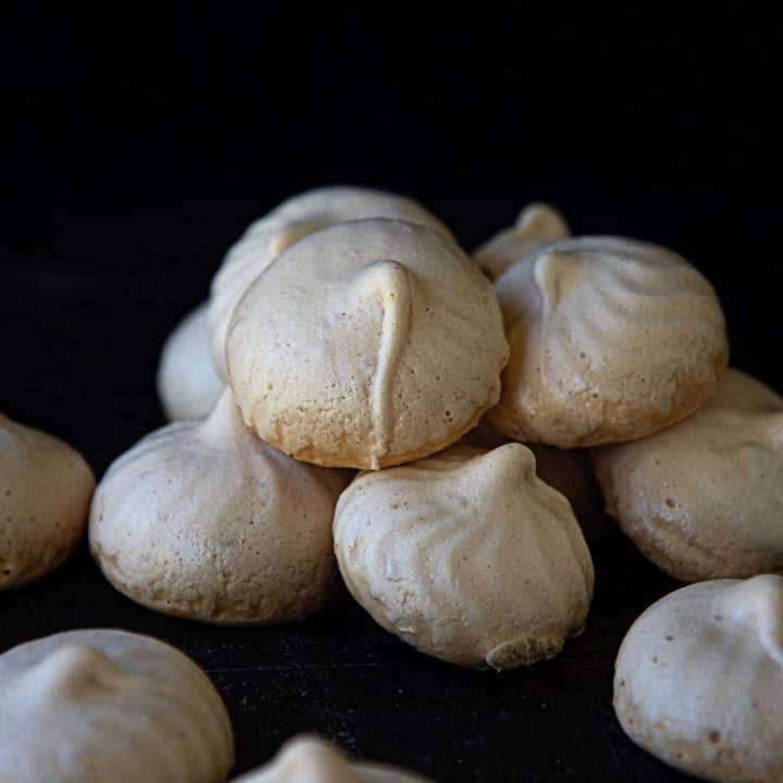 Apple Pie Meringue Kisses