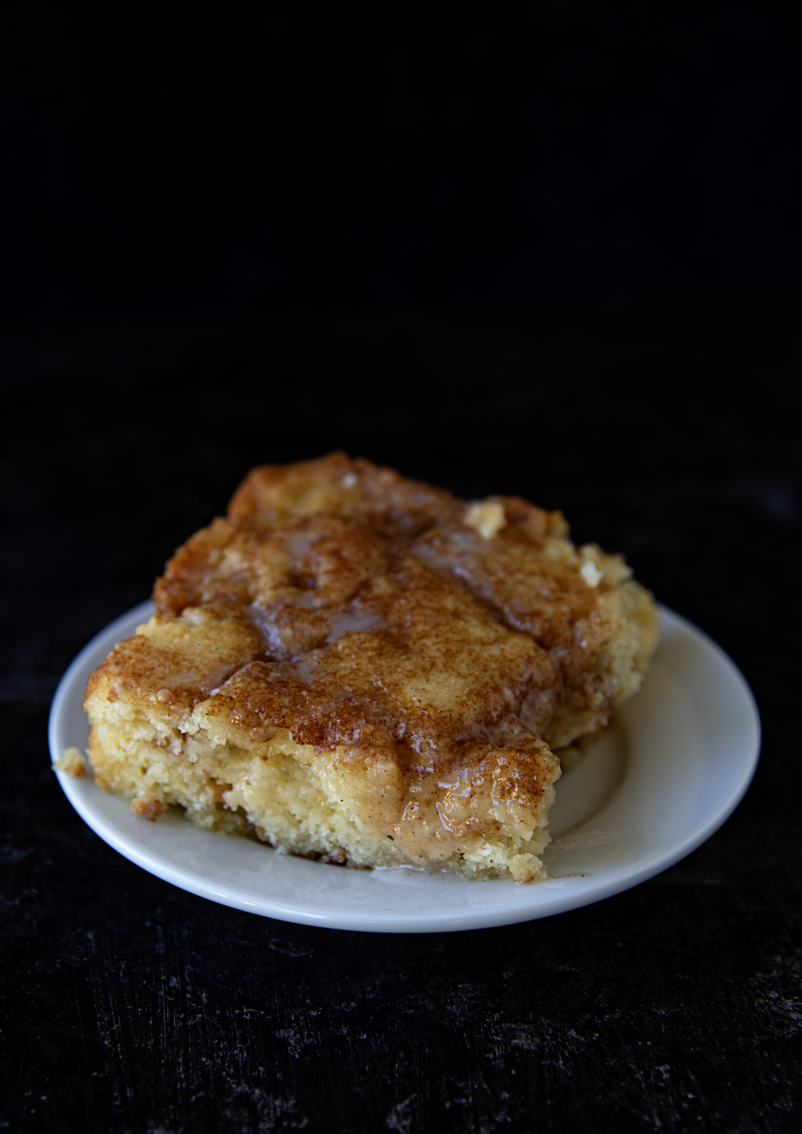 Caramel Apple Cinnamon Roll Cake 