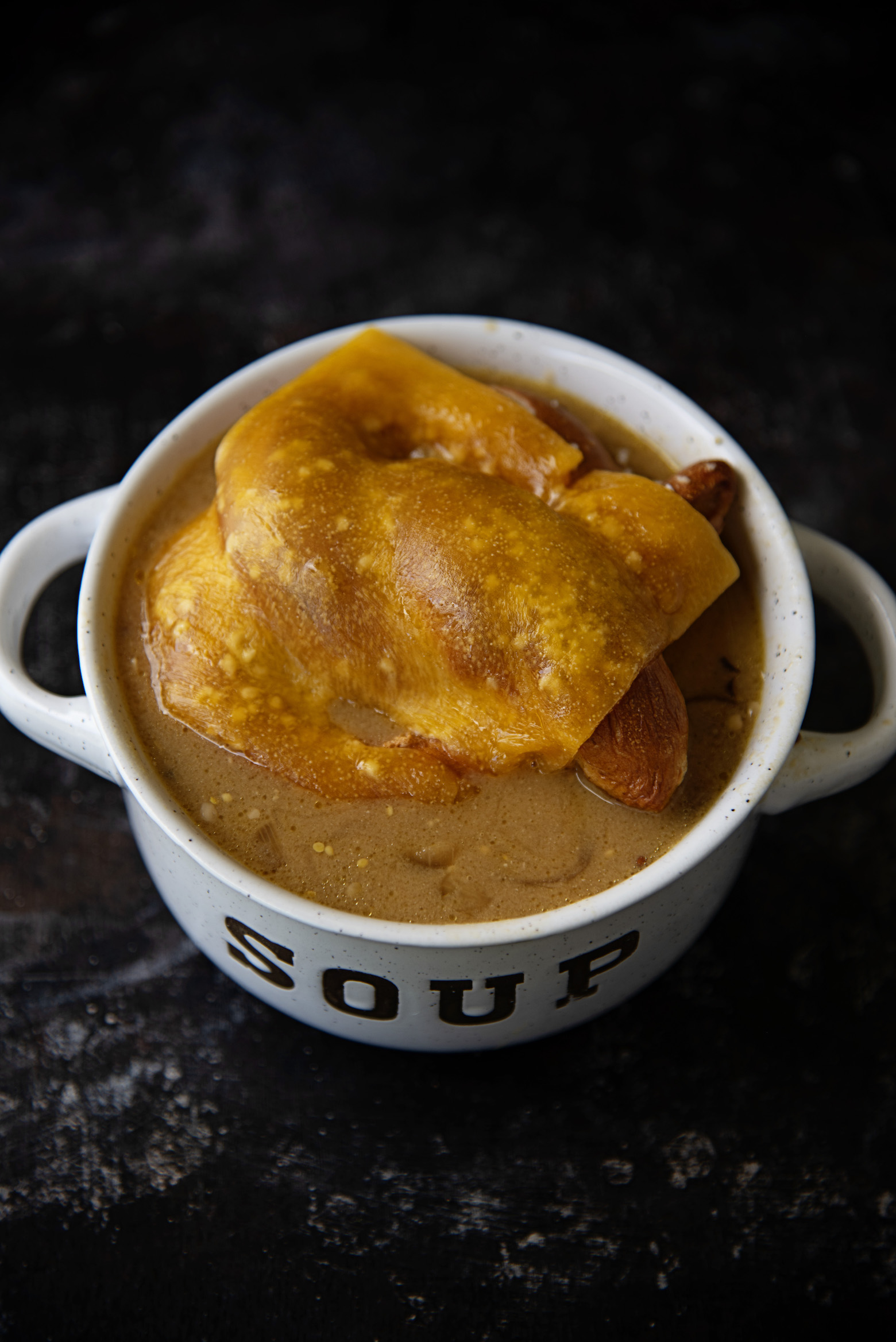 German Caramelized Onion Ale Soup