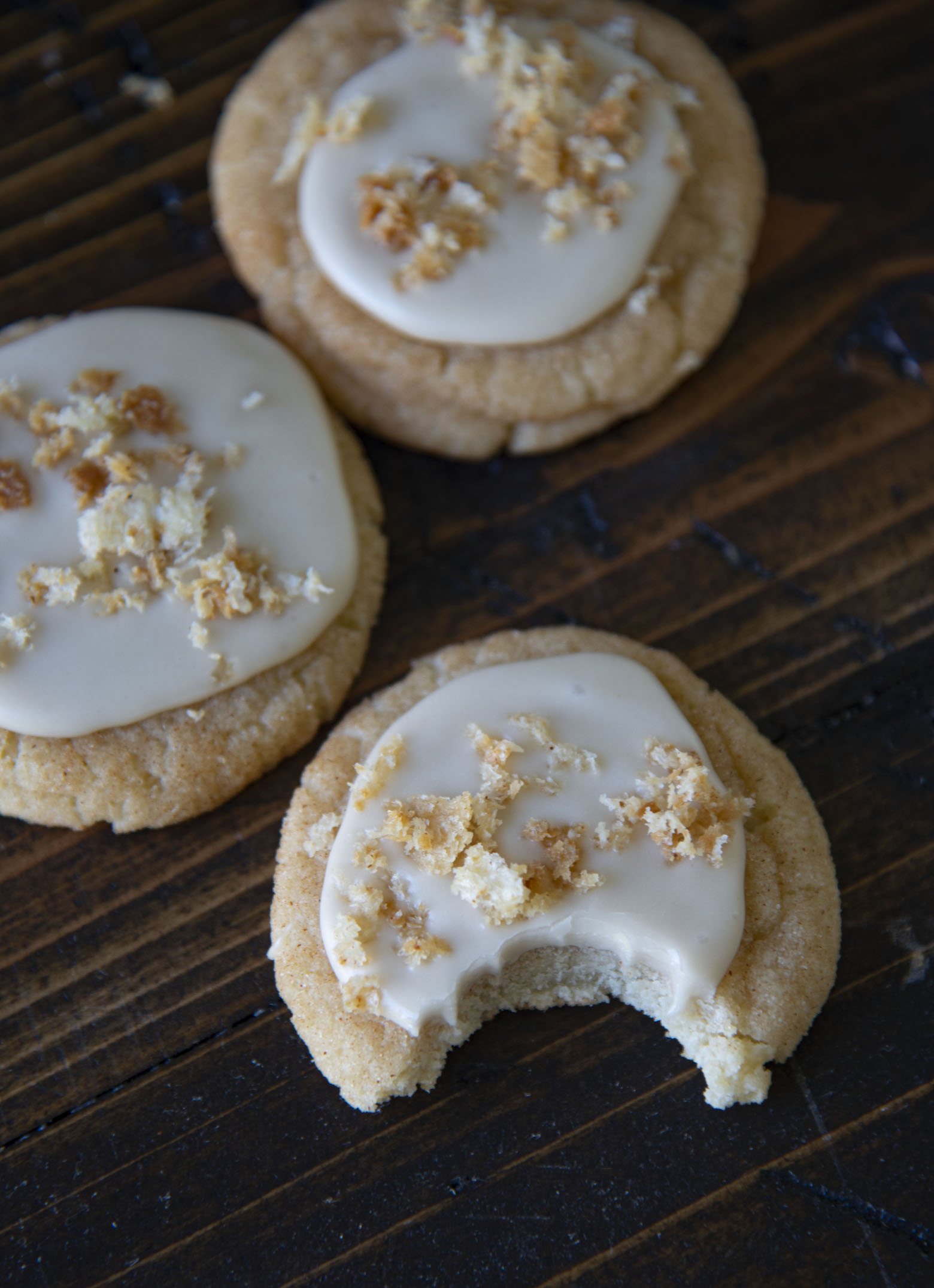 French Toast Cookies with Maple Glaze