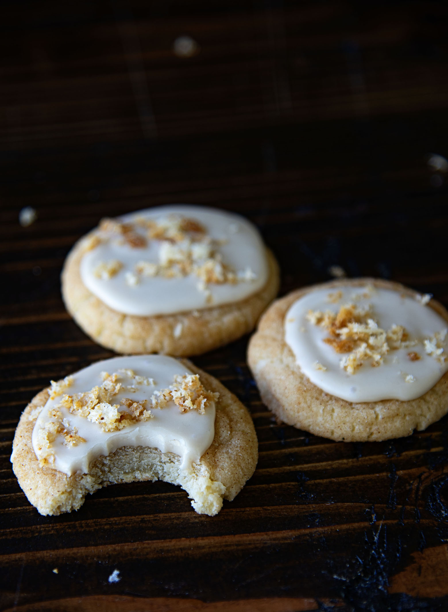 French Toast Cookies with Maple Glaze