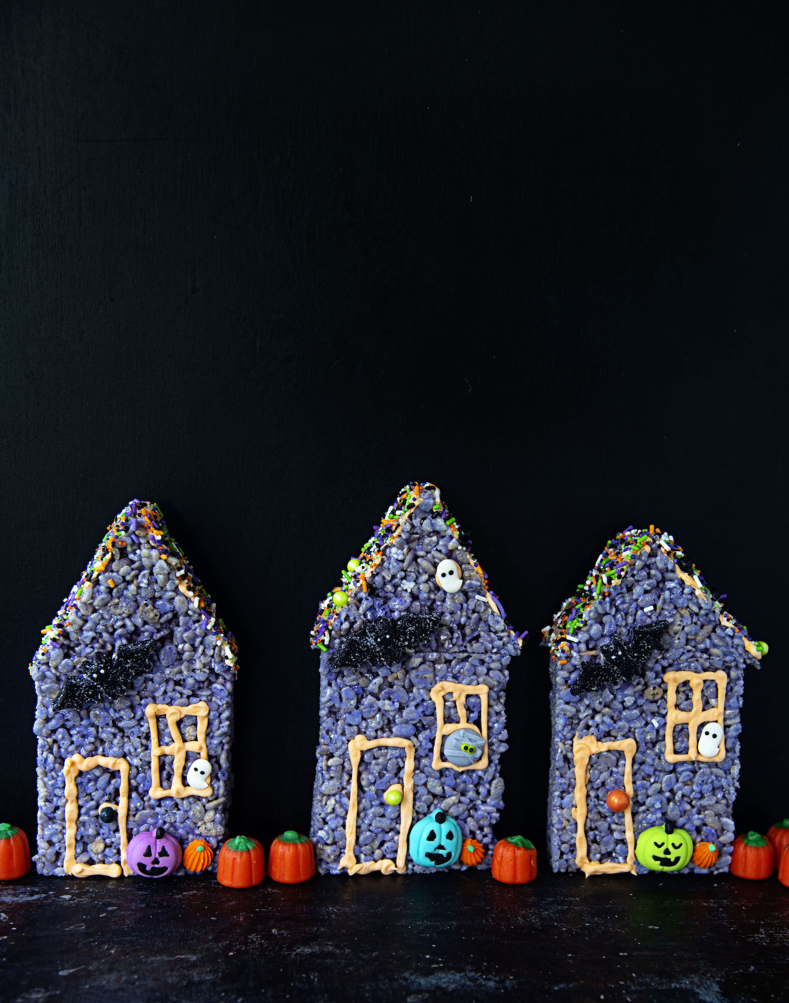  Rice Krispie Treat Haunted Houses 