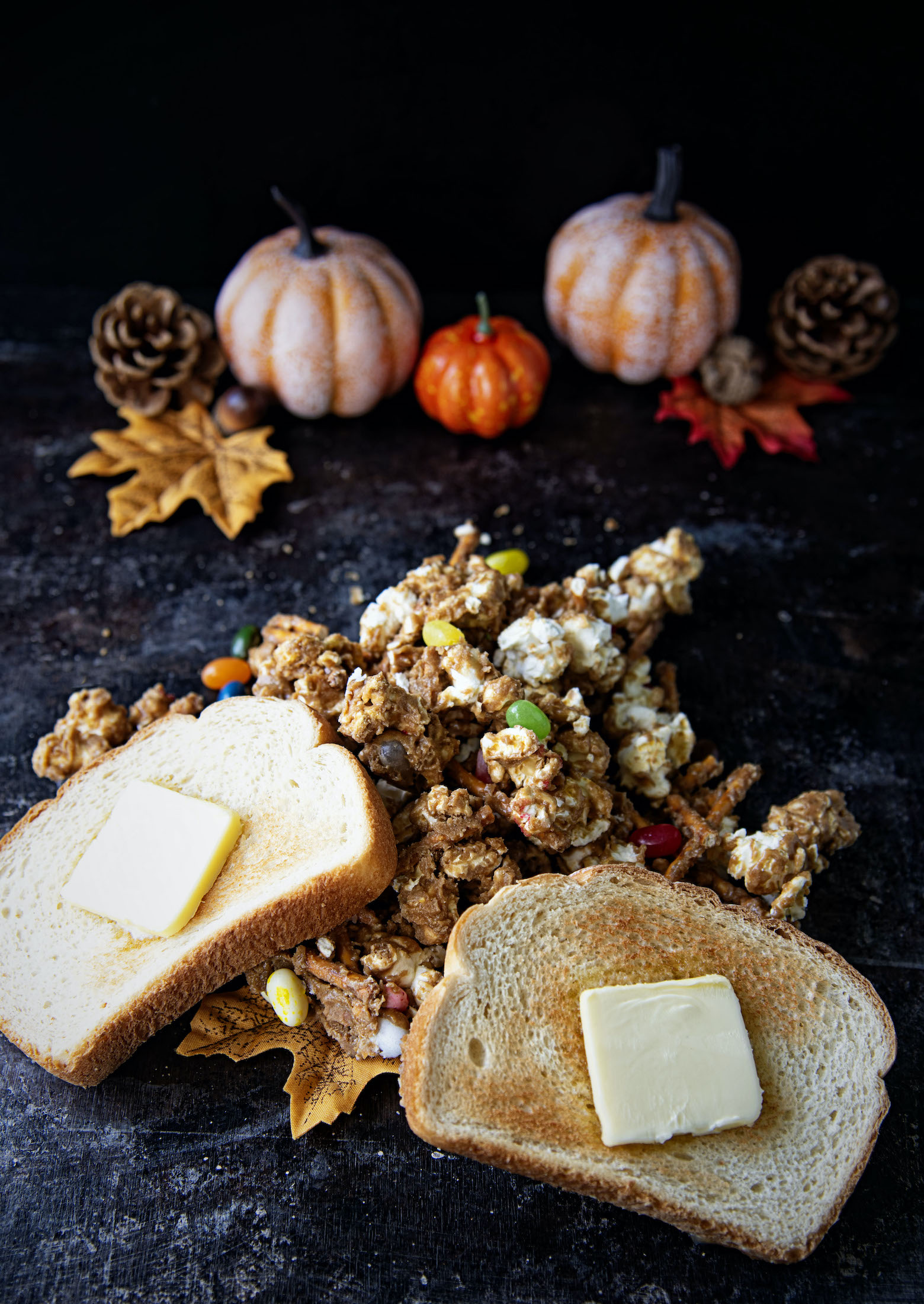 Charlie Brown Thanksgiving Caramel Corn