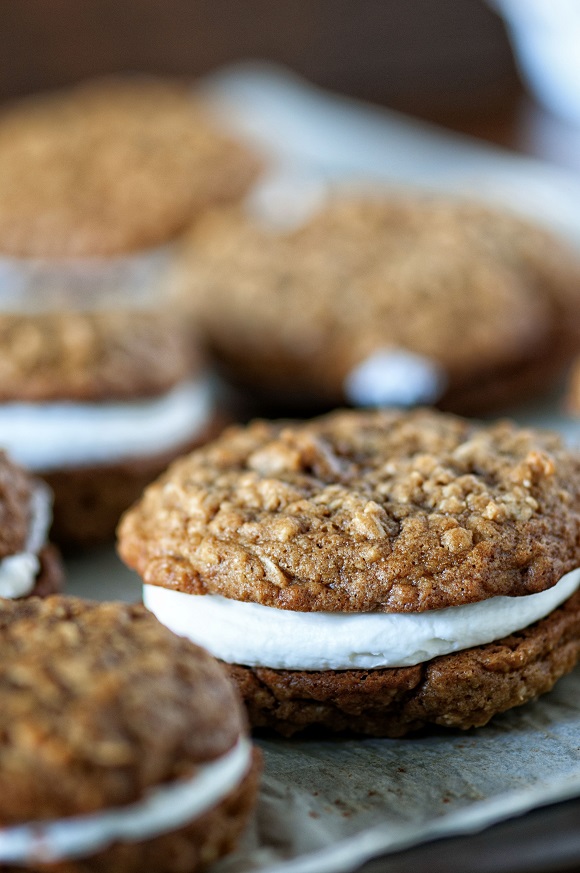 Gingerbread Oatmeal Eggnog Cookie Pies