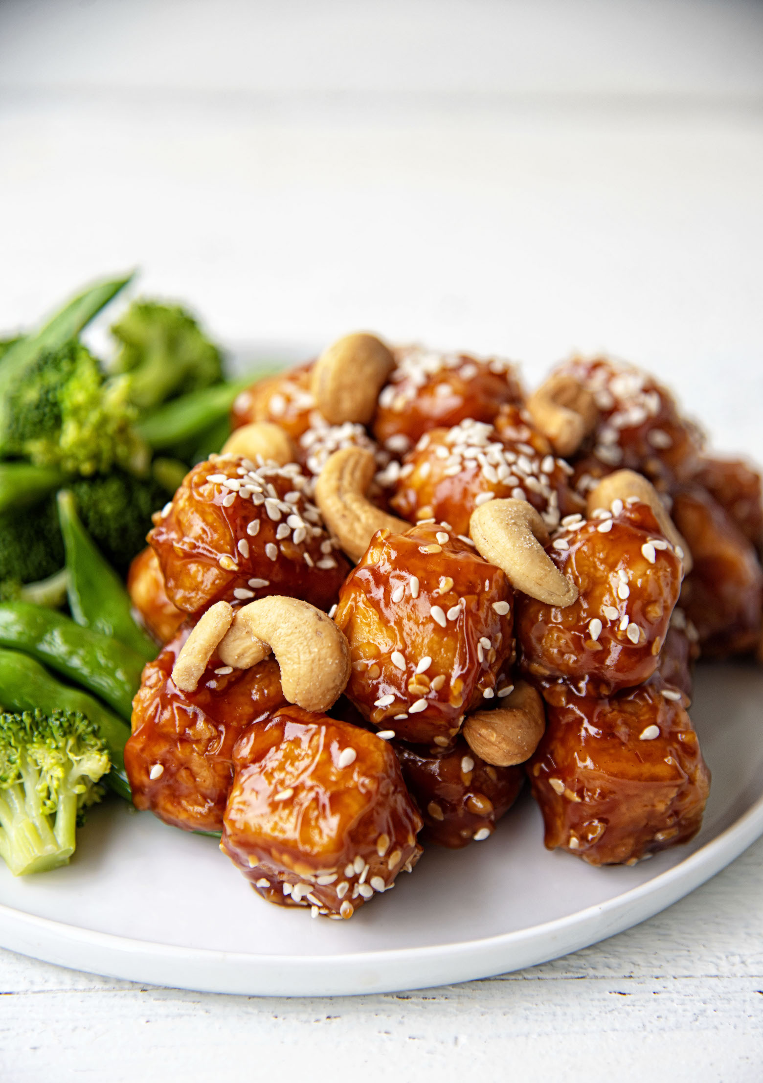 Crispy Sesame Cashew Tofu 