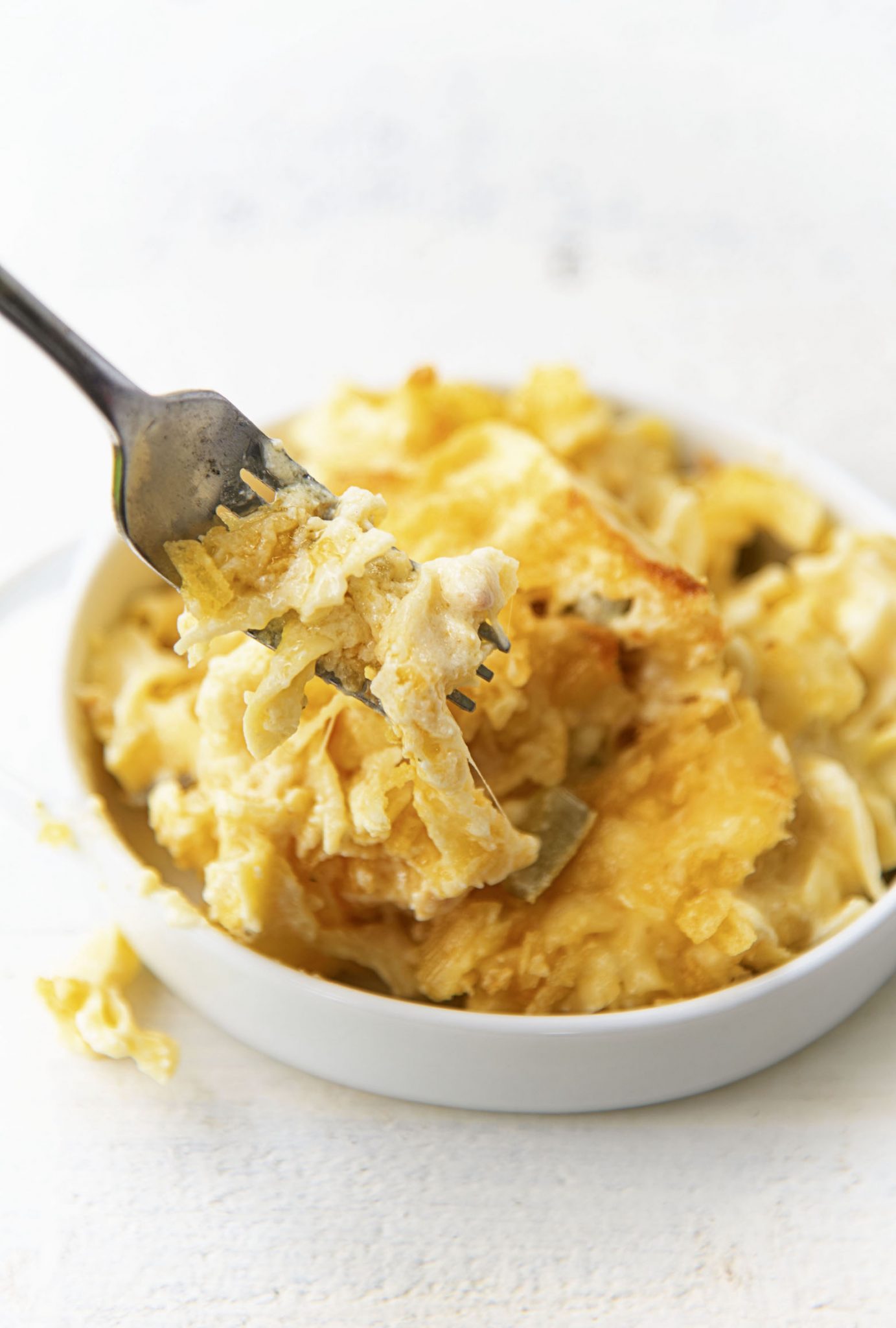 Dill Pickle Cheddar Macaroni and Cheese with Potato Chip Topping