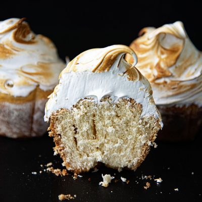 Lemon Meringue Pie Sweet Rolls