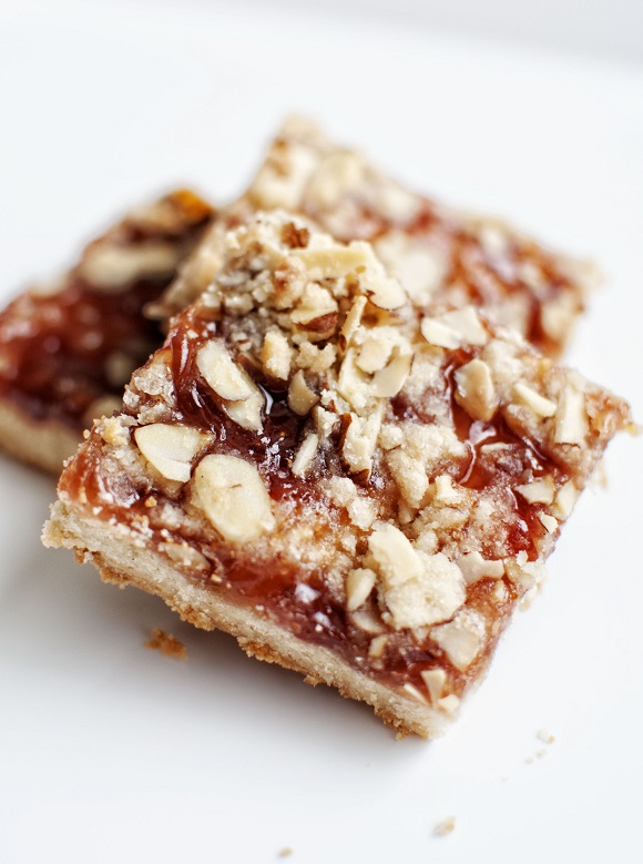 Close up of Strawberry Rhubarb Jam Shortbread Bars