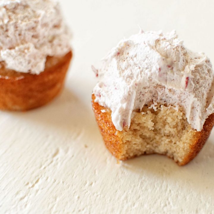 Strawberries and Cream Cupcakes