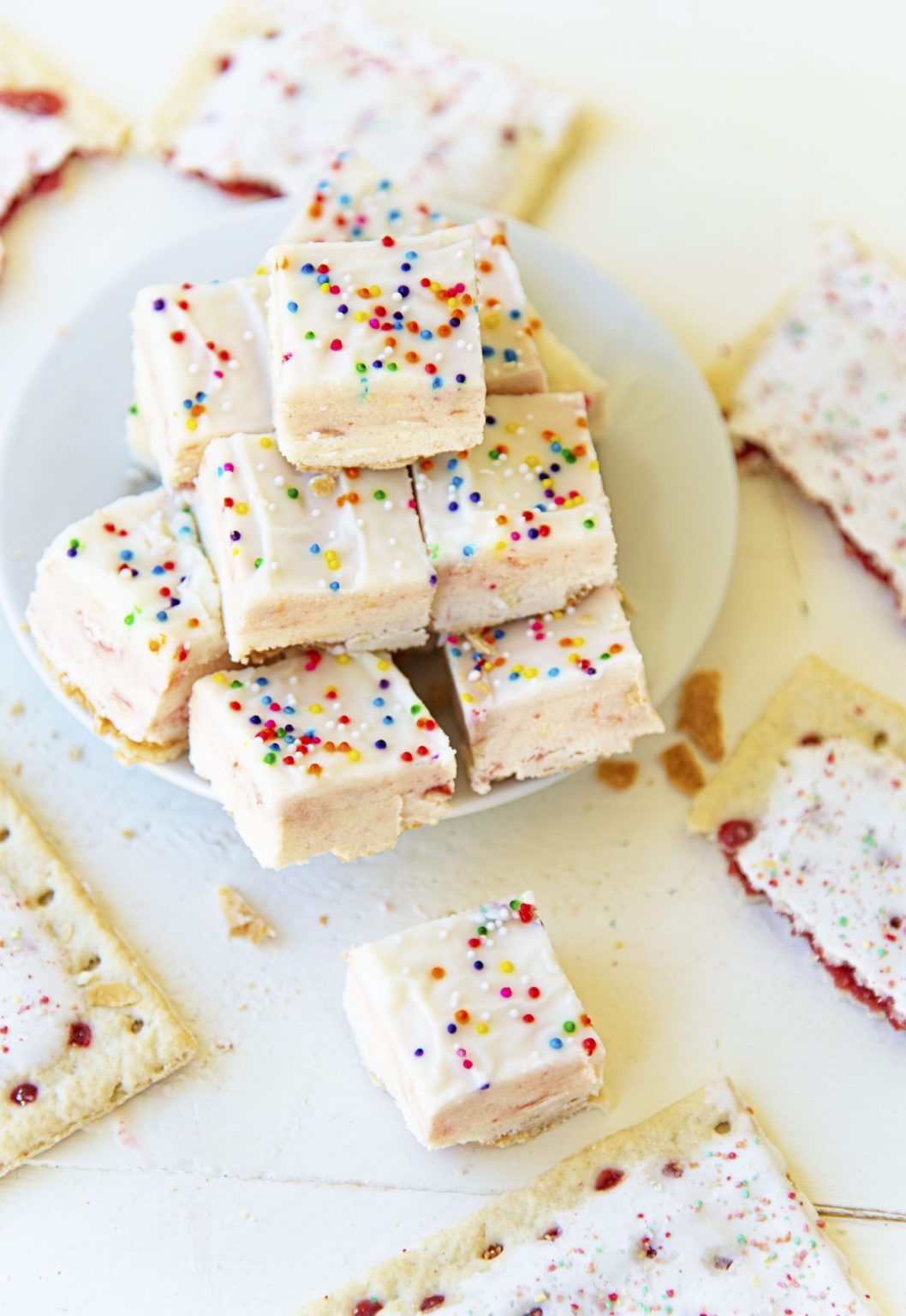 Strawberry Frosted Pop Tart Fudge