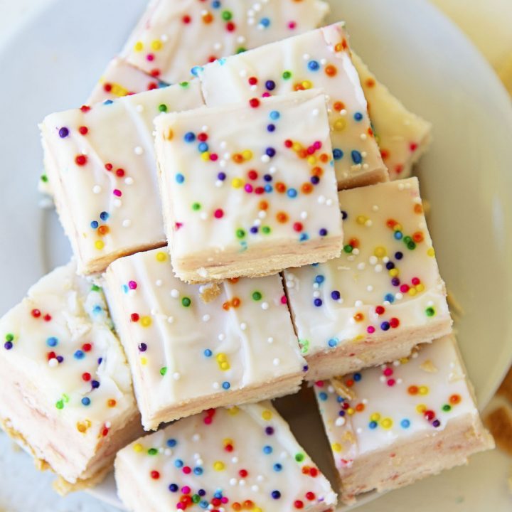 Strawberry Frosted Pop Tart Fudge