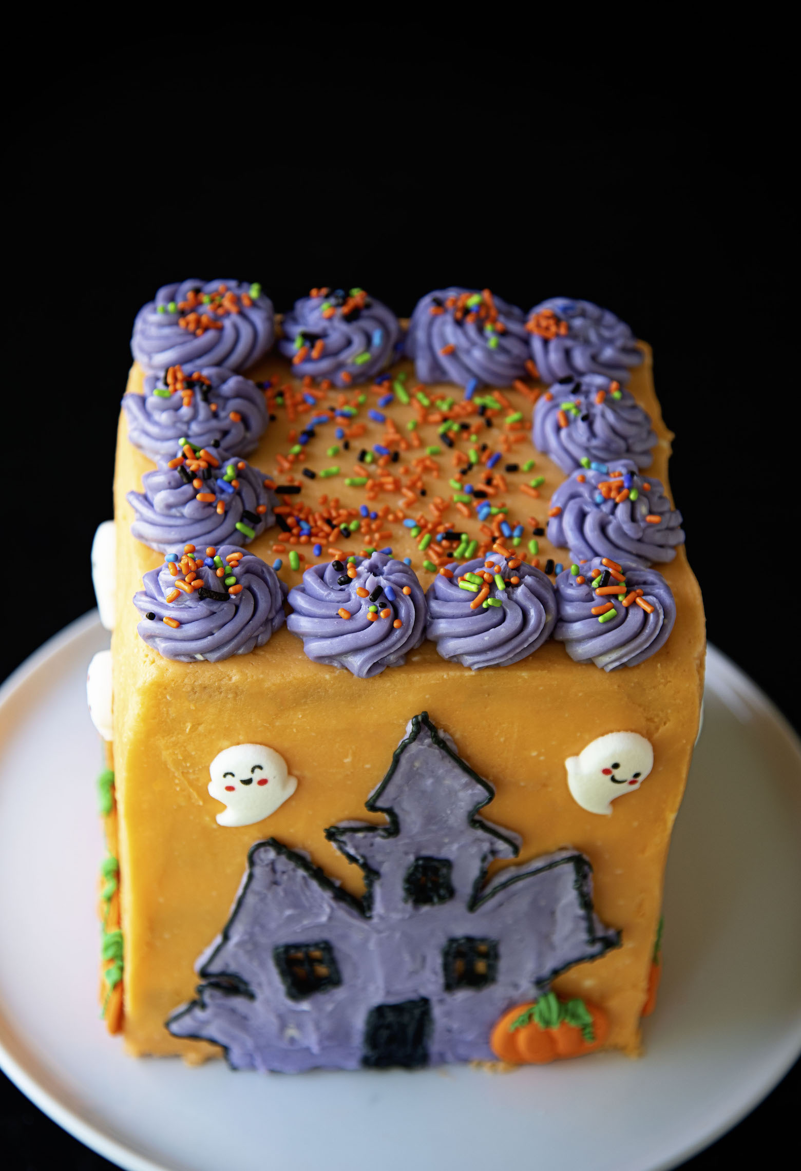 Halloween Treat {Best Lemon Coconut Pound Cake + Favorite Haunted House Pan}  – Dixie Delights