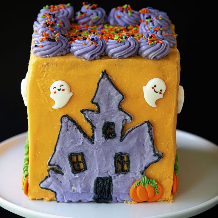 Haunted House Layer Cake 