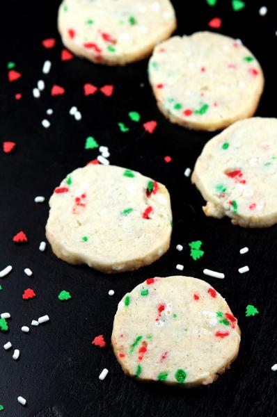 Eggnog Shortbread Sprinkle Cookies