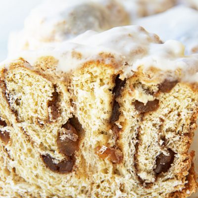 Apple Crumb Cinnamon Roll Loaf