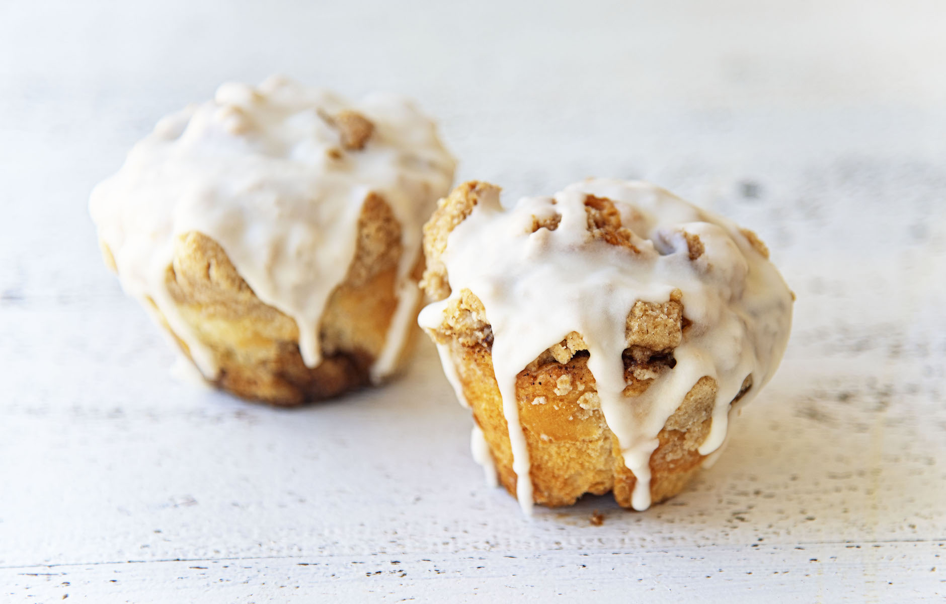 Apple Crumb Cinnamon Roll Loaf