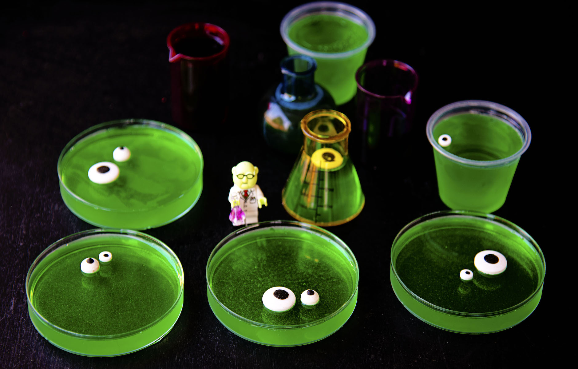 Petri Dish Jello Shots Slider - Sweet ReciPEAs