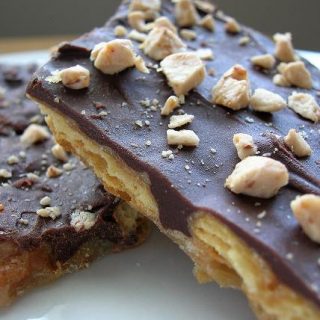 Easy Cracker Toffee