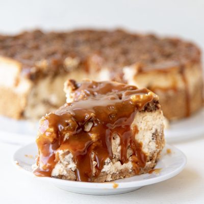 Apple Crumb Pie Cheesecake