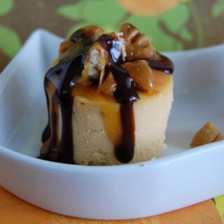 Mini Turtle Pumpkin Cheesecakes