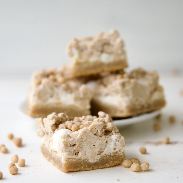 Cinnamon Toast Cereal Marshmallow Bars