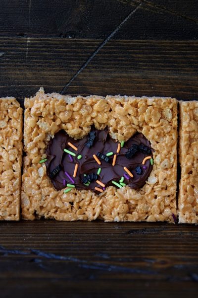 Chocolate Bat Cereal Treats #HalloweenTreatsWeek