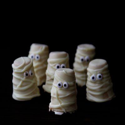 Maple Mummy Cupcake Cones #HalloweenTreatsWeek