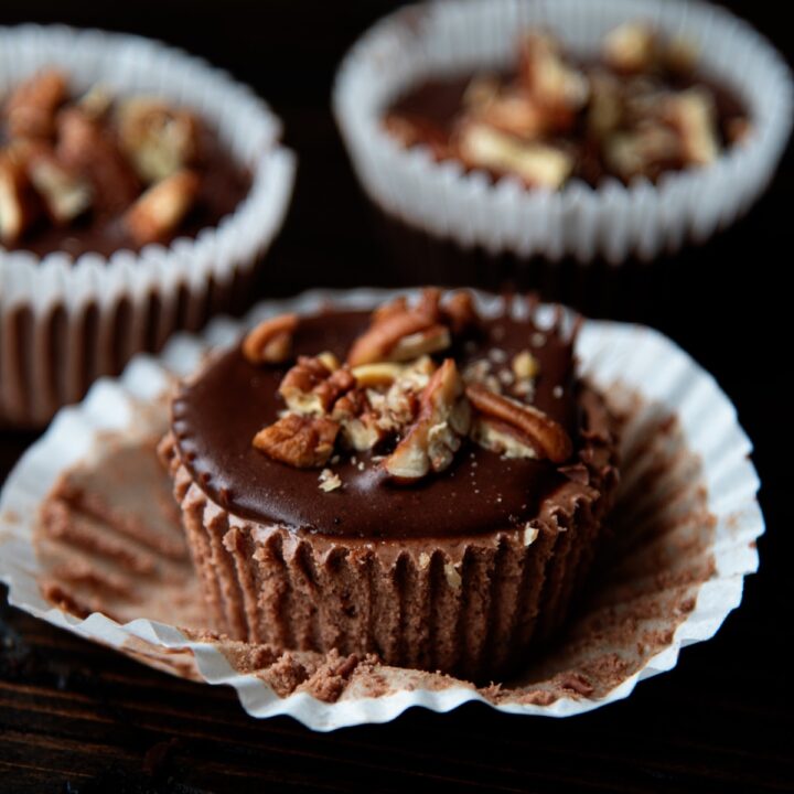 Texas Sheet Cake Cheesecake Bites. 