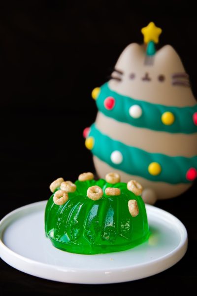 Aunt Bethany’s Jello Mold Jello Shots